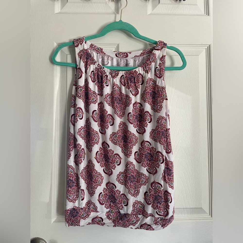 LOFT Cotton White Sleevless Tank Top with Medallion Print